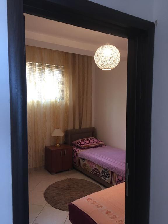 Apartment Jana Улцинь Екстер'єр фото